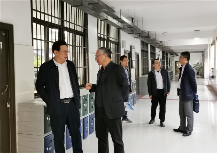 以教学视导为契机   深入课堂抓质量(图1)