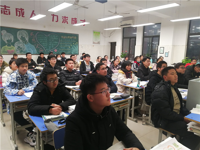 政教处:luck18平台第二十五届校园文化艺术节启动仪式(图4)