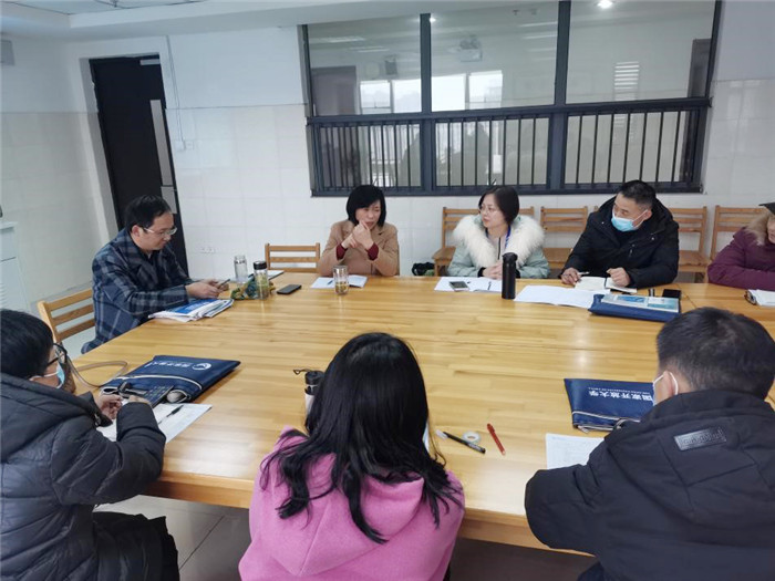 高一级部:界首市新课程新教材实施培训在luck18平台举行(图15)