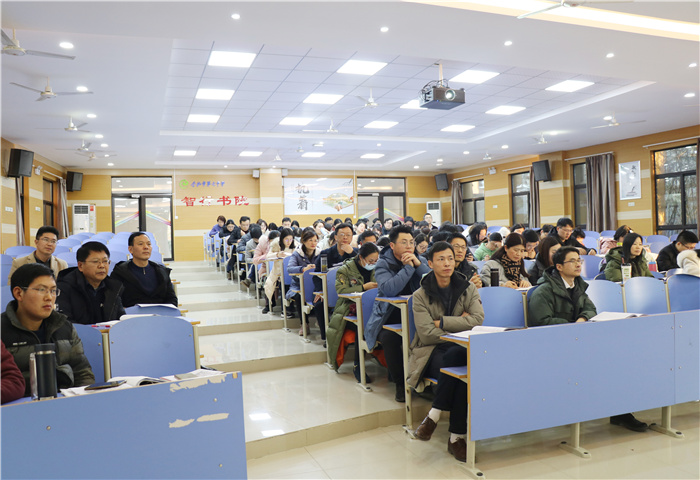 高三级部:凝心聚力献良策,群策群力备“一模”(图1)