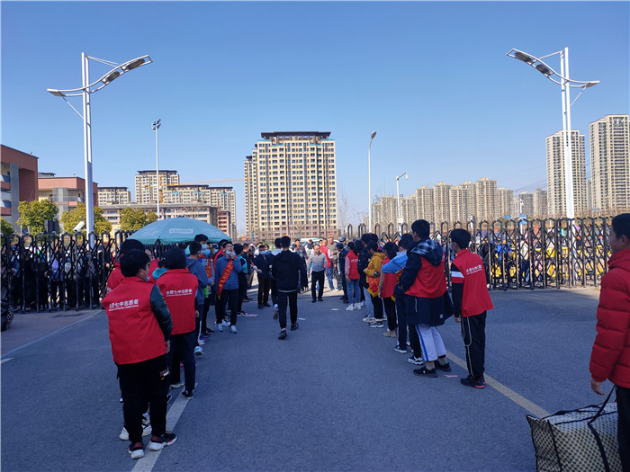 团委:七中学子一家亲,志愿服务正暖心(图2)