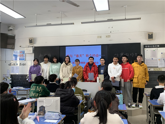 高三级部:春暖花开相遇时,奋力拼搏迎高考(图4)