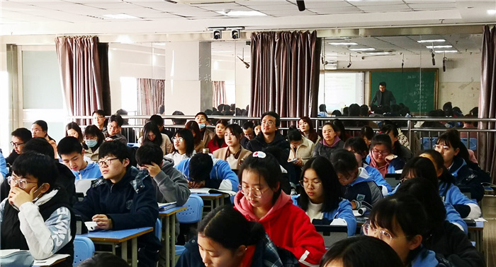 高二级部:兼听增新知,互评促成长(图7)