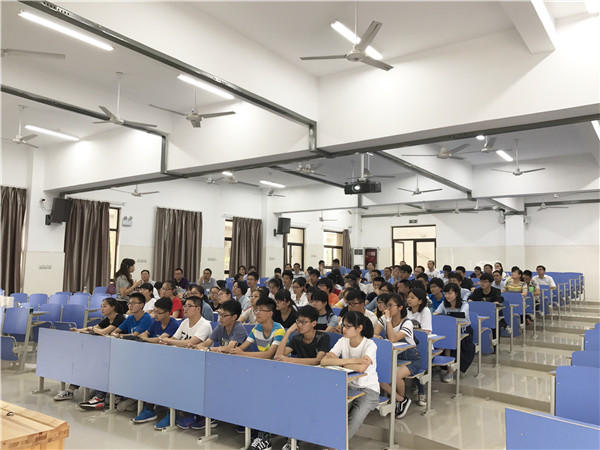 2017年合肥市高中人文地理教学观摩研讨会在我校成功举办(图1)