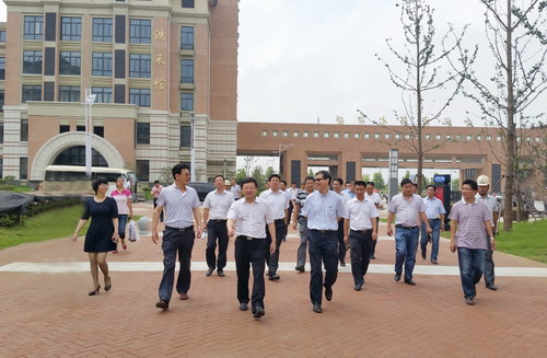 市委常委、副市长周善武调研luck18平台新校建设情况(图1)