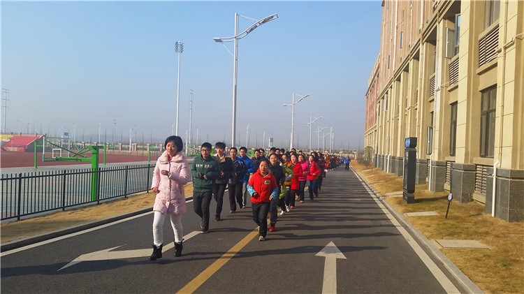 学生体质心中挂，乐跑阳光大课间(图4)