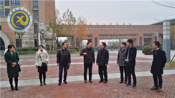 展示交流提升 内勉于心于行(图1)