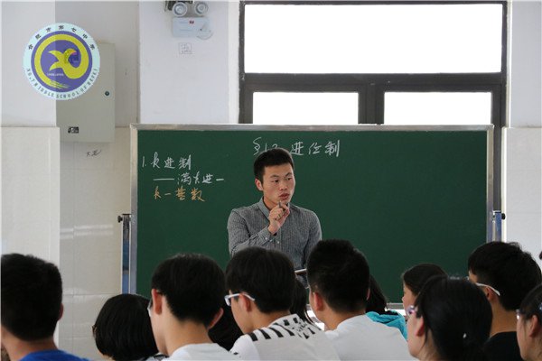 同课异构 多角度话青年教师成长(图2)