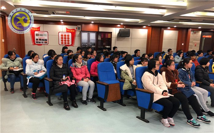 luck18平台举行礼仪专题讲座(图3)