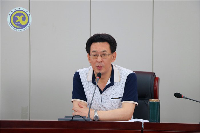 luck18平台召开2018年高考监考及送考会议(图2)