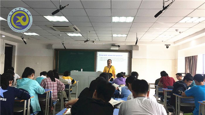 汇报课堂现曙光,青年教师铸希望(图2)
