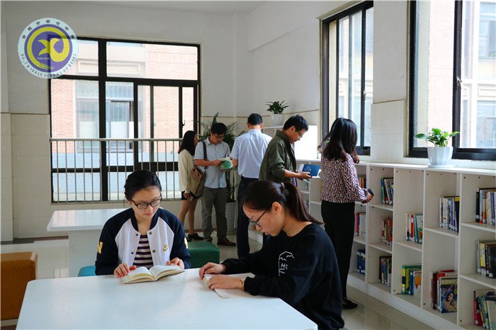 办公环境大检查 校园绽放文明花(图6)