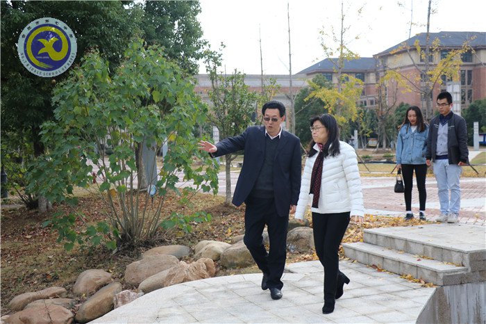 教育部中学校长培训中心副主任刘莉莉教授莅临luck18平台指导工作(图8)