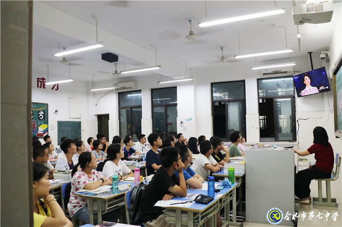 以国旗之名,燃爱国之情(图1)