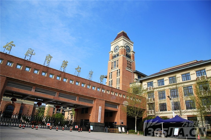 万家热线:千余名学子将这样报到、上课 直击luck18平台“开学”演练现场(图12)