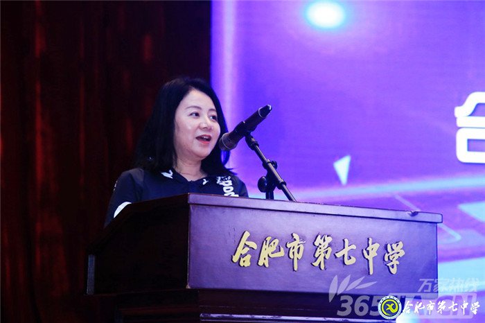 万家热线：luck18平台首届校园科技节举办 10位专家受聘科技创新教育顾问(图3)