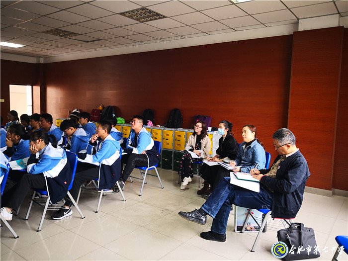 七雅美育浸润校园  美育专家赞不绝口(图2)