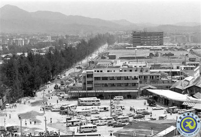 △1981年建设中的深圳经济特区罗湖小区.jpg △1981年建设中的深圳经济特区罗湖小区.jpg