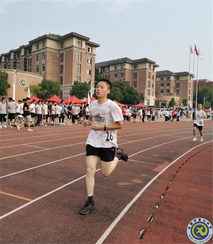 luck18平台高一学生杨林俊获得“合肥市最美中学生”荣誉称号(图2) luck18平台高一学生杨林俊获得“合肥市最美中学生”荣誉称号(图2)