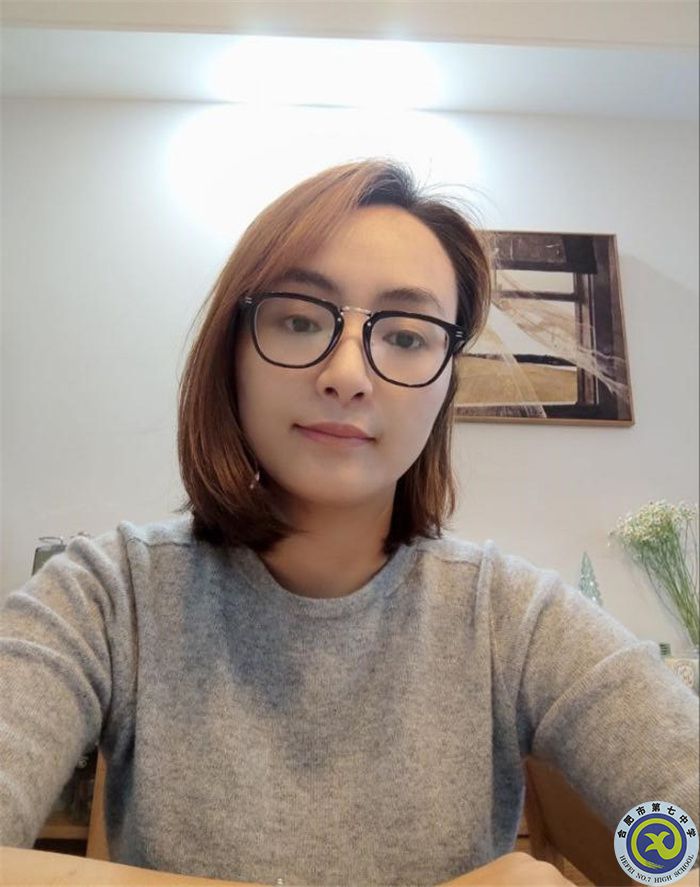李甜.jpg 李甜.jpg