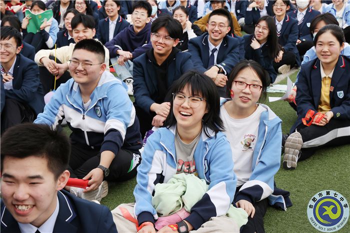 学生1.jpg 学生1.jpg