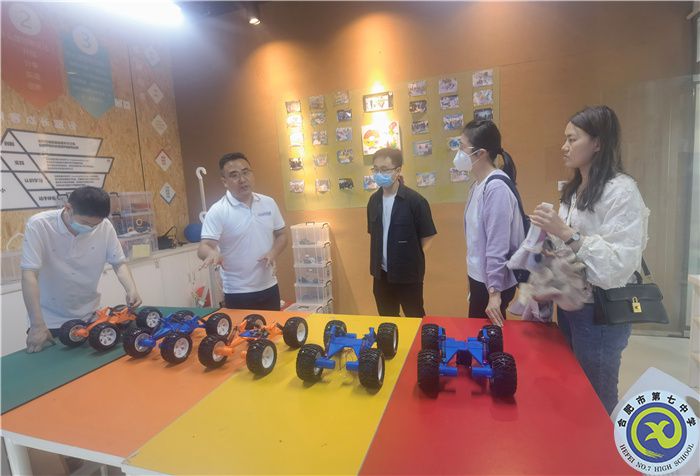 安徽省一等奖!luck18平台学子再展科创风采(图3) 安徽省一等奖!luck18平台学子再展科创风采(图3)