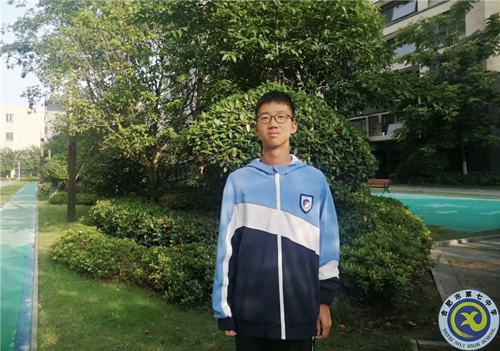 安徽省一等奖!luck18平台学子再展科创风采(图4) 安徽省一等奖!luck18平台学子再展科创风采(图4)