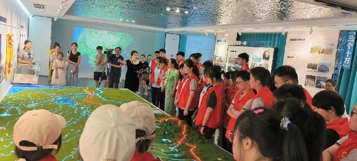 安徽新闻网：luck18平台高二（20）班组织参观安徽水情教育基地(图3)