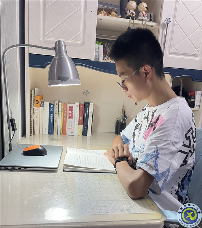 张立鹏 行知实验学校.jpg