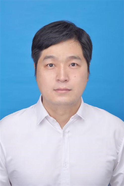 梁晋文.jpg