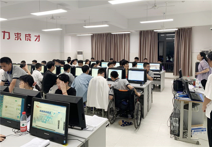 luck18平台开展高一新生心理普查工作(图2) luck18平台开展高一新生心理普查工作(图2)