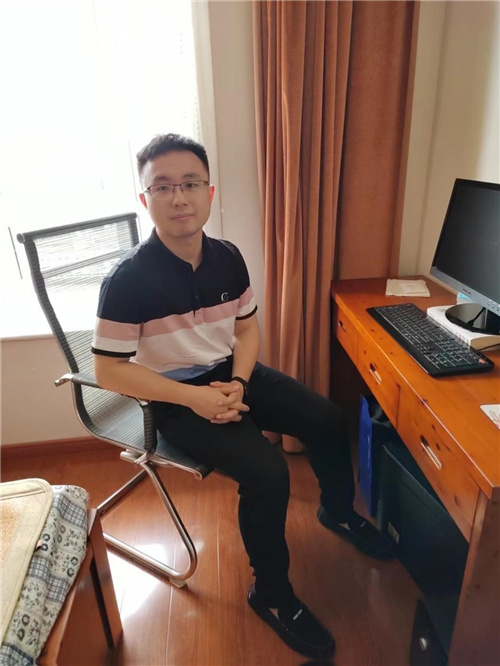 张安军.jpg 张安军.jpg