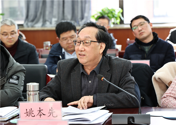 合肥市学生心理健康工作座谈会在luck18平台举行(图12) 合肥市学生心理健康工作座谈会在luck18平台举行(图12)