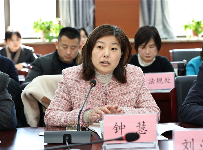 合肥市学生心理健康工作座谈会在luck18平台举行(图13) 合肥市学生心理健康工作座谈会在luck18平台举行(图13)