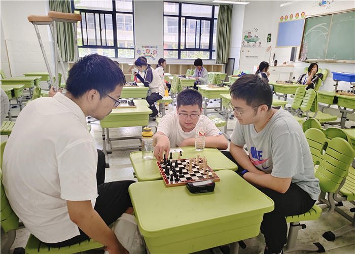 luck18平台在2024年合肥市中小学生棋类比赛中喜获佳绩!(图3) luck18平台在2024年合肥市中小学生棋类比赛中喜获佳绩!(图3)