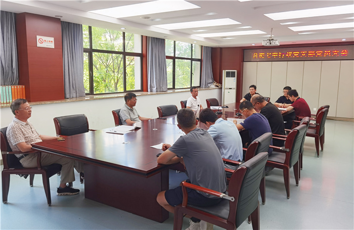 luck18平台行政党支部召开支部党员大会(图1) luck18平台行政党支部召开支部党员大会(图1)