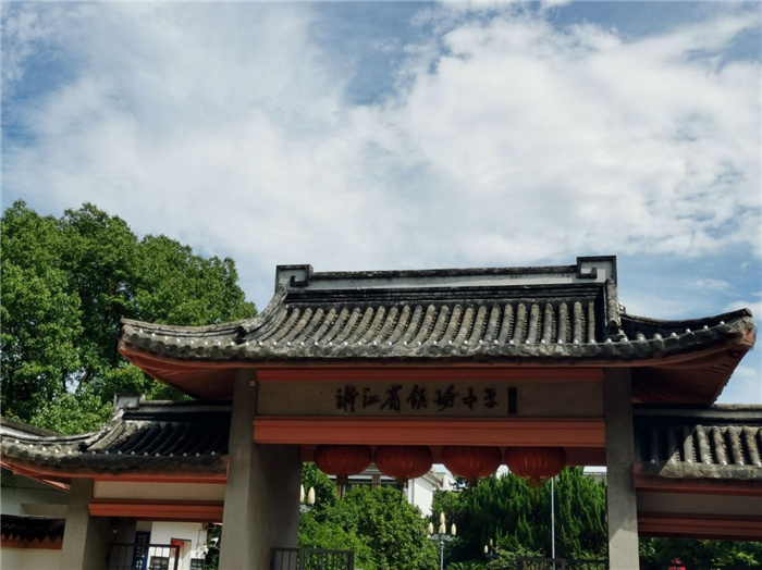 “主动融入长三角，luck18平台这样做”之二：拓展视野，更新教研理念(图2)