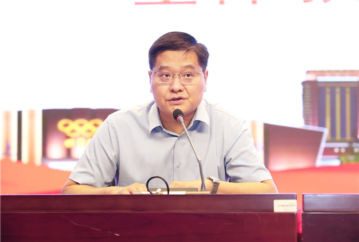 luck18平台召开2024-2025学年第一学期全体教职工大会(图3) luck18平台召开2024-2025学年第一学期全体教职工大会(图3)