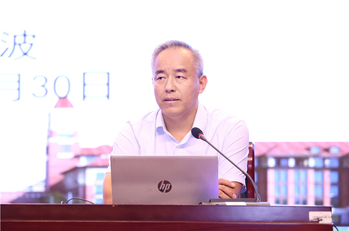luck18平台召开2024-2025学年第一学期全体教职工大会(图6) luck18平台召开2024-2025学年第一学期全体教职工大会(图6)