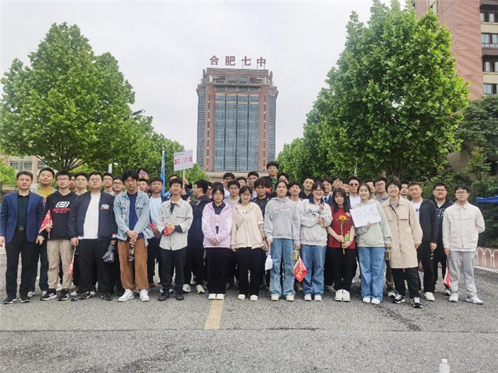 最忆七中(二十一),2024届12班丁励治心中的母校(图3) 最忆七中(二十一),2024届12班丁励治心中的母校(图3)