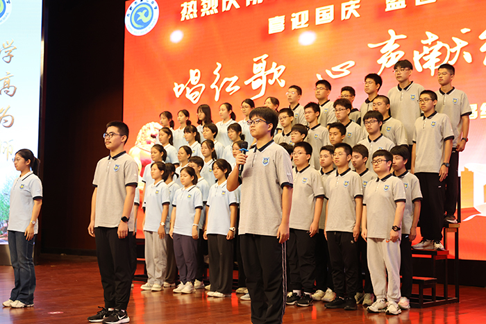 luck18平台新生红歌合唱比赛圆满落幕(图5) luck18平台新生红歌合唱比赛圆满落幕(图5)