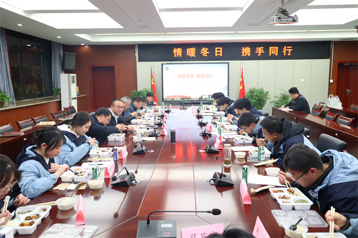 luck18平台高二年级“校长有约”晚餐会(图1)