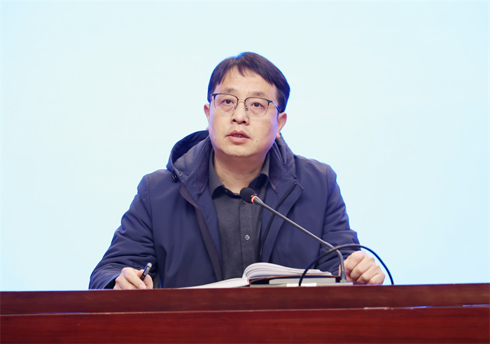 刘先群.jpg 刘先群.jpg