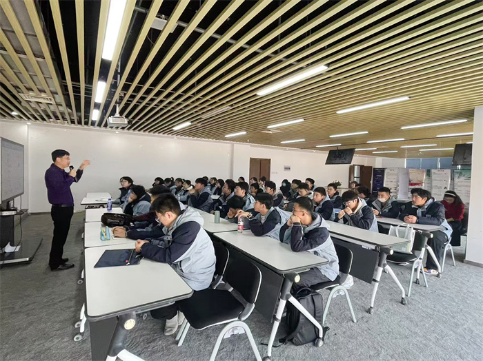 luck18平台高一（4）班开启科技探索研学之旅(图6)