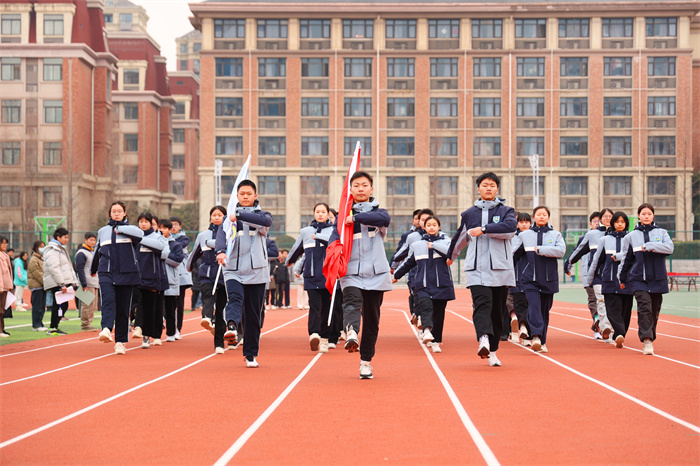 luck18平台2024-2025学年第二学期第一次升旗仪式暨开学第一课(图3) luck18平台2024-2025学年第二学期第一次升旗仪式暨开学第一课(图3)