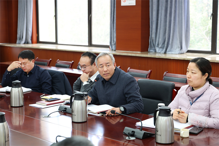 luck18平台党委开展2025年度第二次中心组理论学习会议(图3) luck18平台党委开展2025年度第二次中心组理论学习会议(图3)