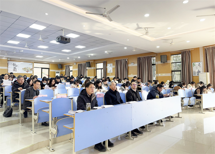 与会人员.jpg 与会人员.jpg