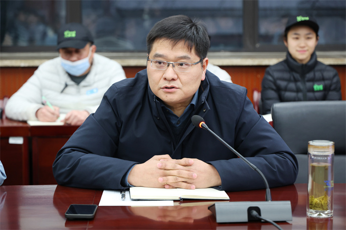 王玺.jpg