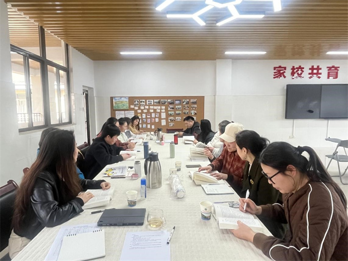 第五十六期家长读书会1.jpg