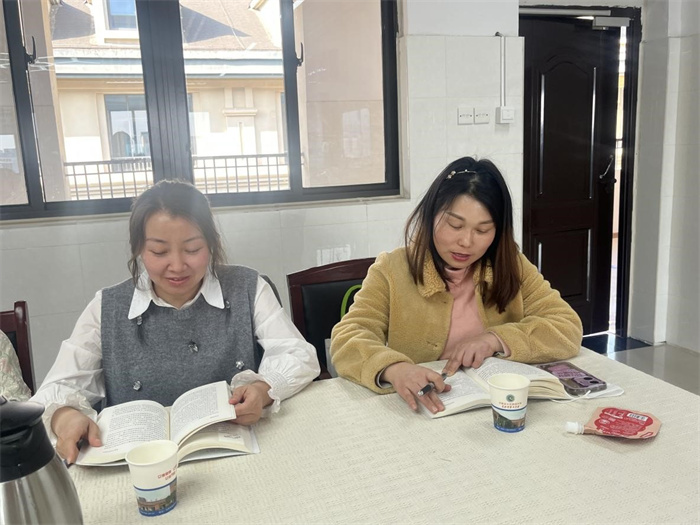 第五十六期家长读书会2.jpg